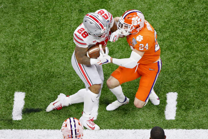 Miyan Williams sheds a Clemson Tiger tackle in the Sugar Bowl.